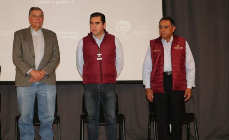 Capacitan Sader y Sedagroh a Productores Lecheros