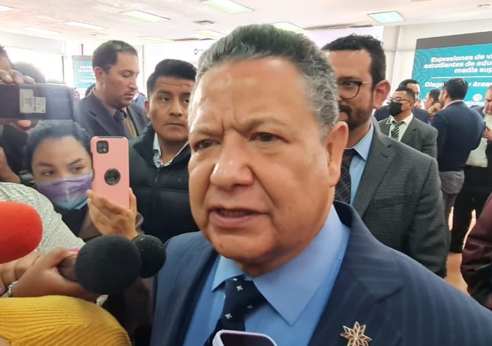 Menchaca Envía Dos Iniciativas Para Transformar la Administración Pública de Hidalgo