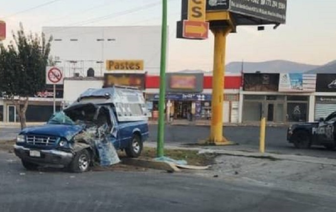 Venia como Alma que Lleva el Diablo, Choco, Volcó, dio Volteretas y Quedo Gravemente Lesionado