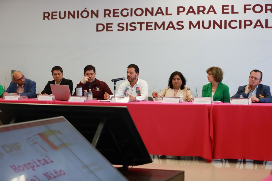 Hagamos del DIF un Sistema Profesional y Columna Vertebral de las Alcaldías: Vite