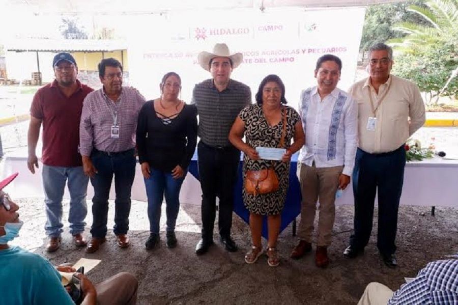 176 Productores del Campo de Zimapán y Tasquillo, Apoyo Económico que Entregó Saderh