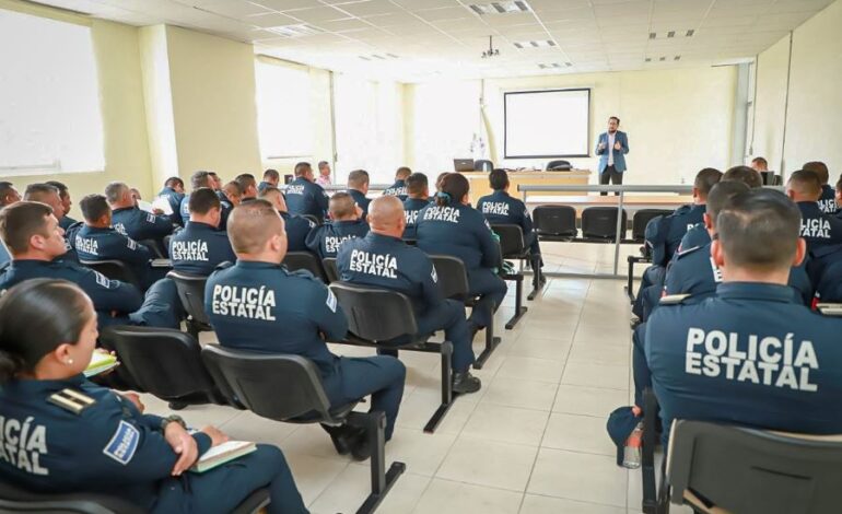 Capacitan en Materia del Sistema de Justicia Penal a Policías Estatales