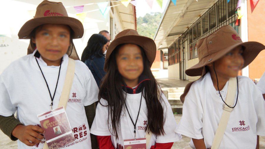 Alumnos de Acaxochitlán Preservarán Su Cultura, Lengua y Tradiciones