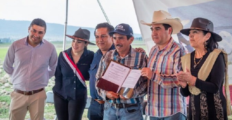 Entregan Crías de Peces y Certificados de Sanidad En Apan