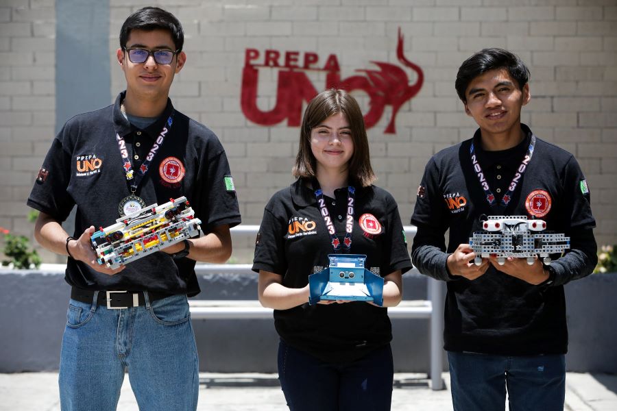 Estudiantes de UAEH Destacan en el Robofest World Championship 2023