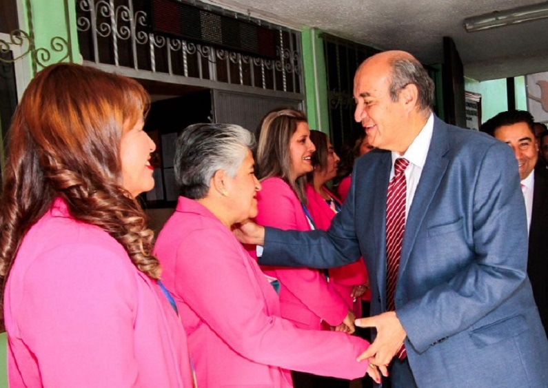Natividad Castrejón Visitó Escuelas de la Comarca Minera