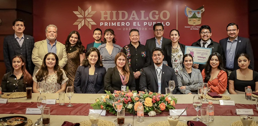 Se Reune el Gobernador JulioMenchaca con Jovenes Hijos de Migrantes Beneficiarios del Programa de Inmersión Cultural Y Voluntariado Para Jóvenes Estudiantes de Origen Mexicano 2023