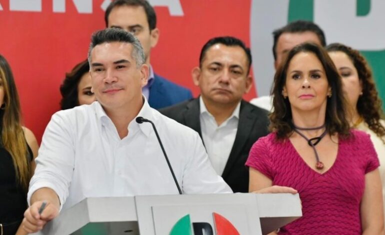 “Todos los que se van ya no estaban, todas esas renuncias se van directo al bote de la basura porque nunca estuvieron”: Moreno Cárdenas