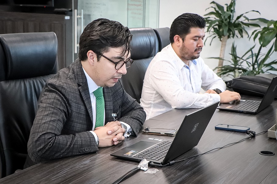 Capacitan a contralores internos respecto a mecanismos y técnicas para atender denuncias