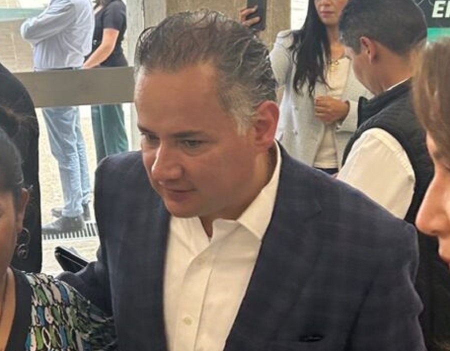 Continúa Investigación Por Desfalco del Caso Banco Accendo: Santiago Nieto