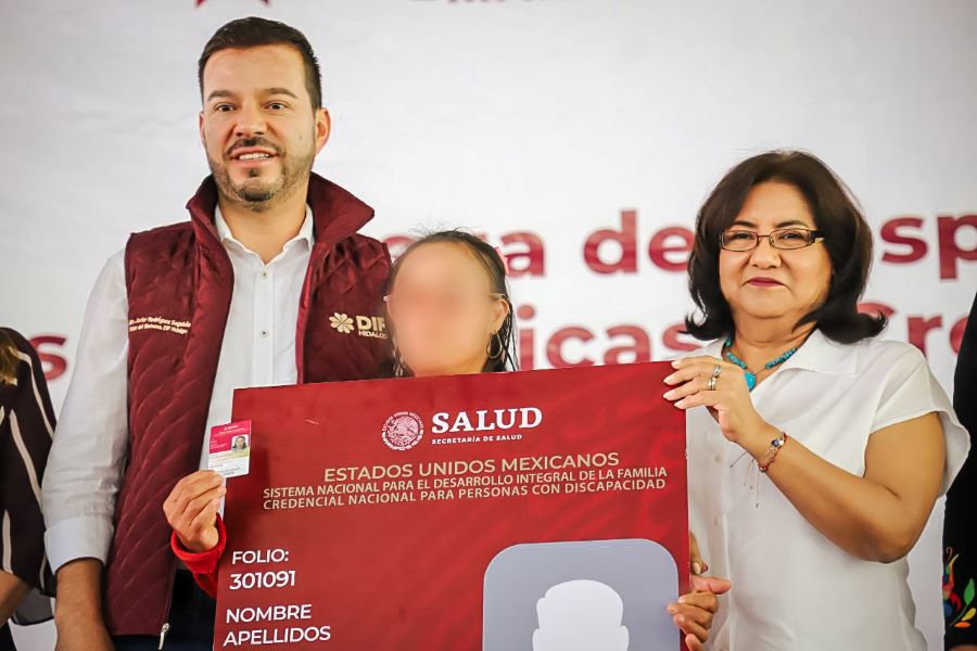 DIF Estatal Lleva Apoyos a la Otomí-Tepehua