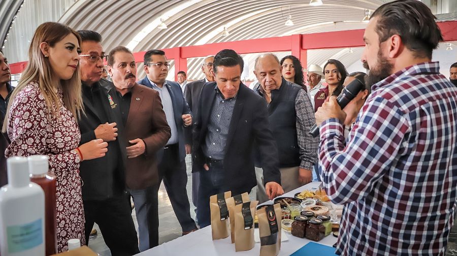 Fortalece Sedeco Proveeduría a Través de Encuentro de Negocios