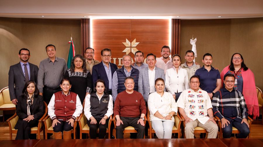 Julio Menchaca se Reúne Con Su Gabinete A 11 Meses De Administración