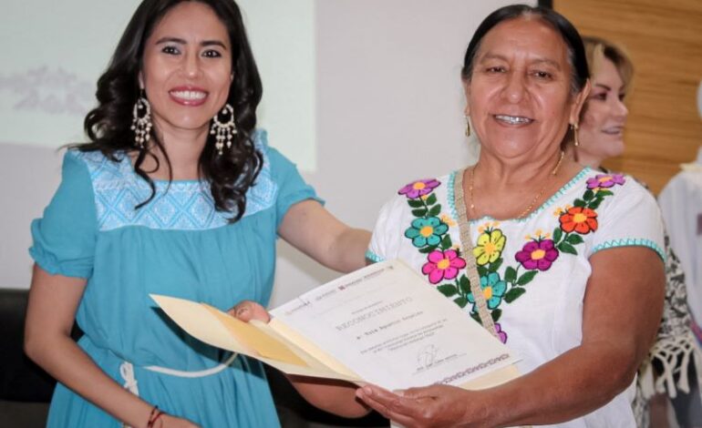 Gobierno Estatal Premió a 49 Personas Artesanas Que Destacaron en el Concurso “Hecho en Hidalgo”
