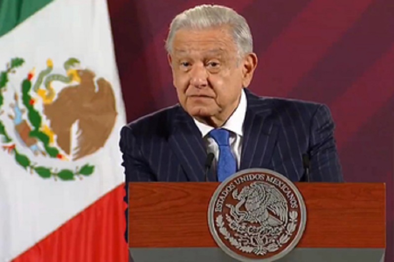 Le Vamos a Pedir al Gobernador Menchaca Que Nos Ayude y También los del INAH Para la Remodelacion del Reloj Monumental de Pachuca: AMLO