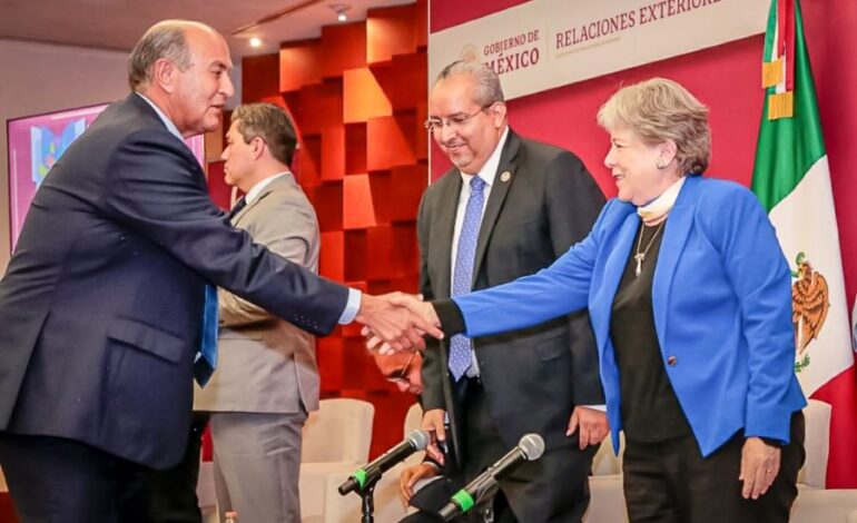 Reafirma Hidalgo compromiso con Educación de Connacionales Que Radican en el Extranjero