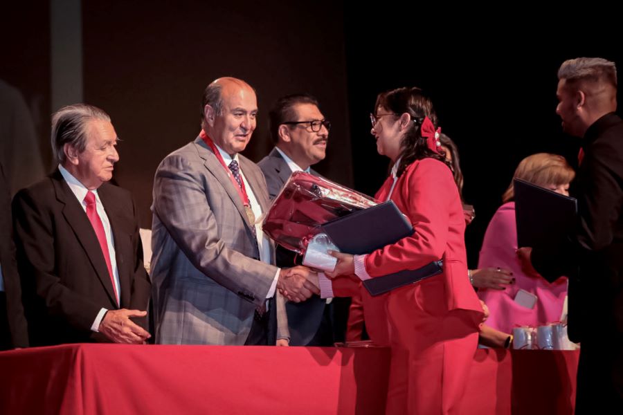 Realiza CREN Benito Juárez ceremonia de graduación de la generación 2019-2023