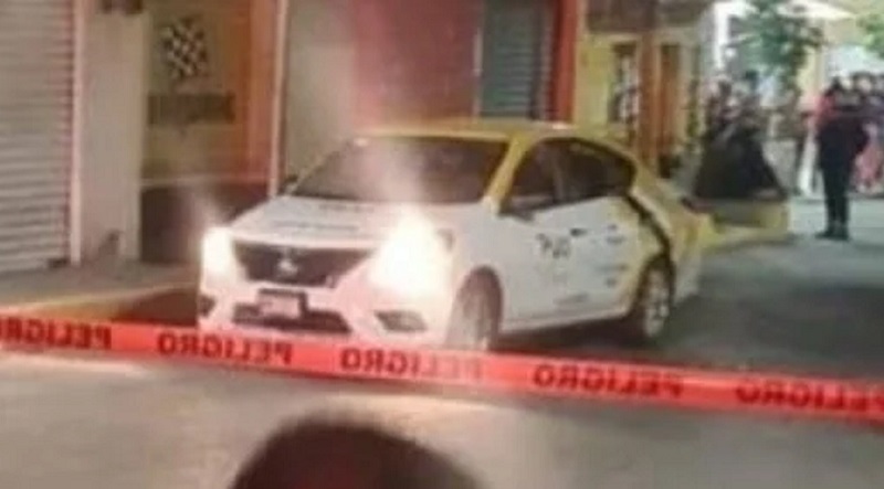 Balacean a Una Mujer, Un Hombre  y un Menor de 5 Años a Bordo de un Taxi Todos Murieron