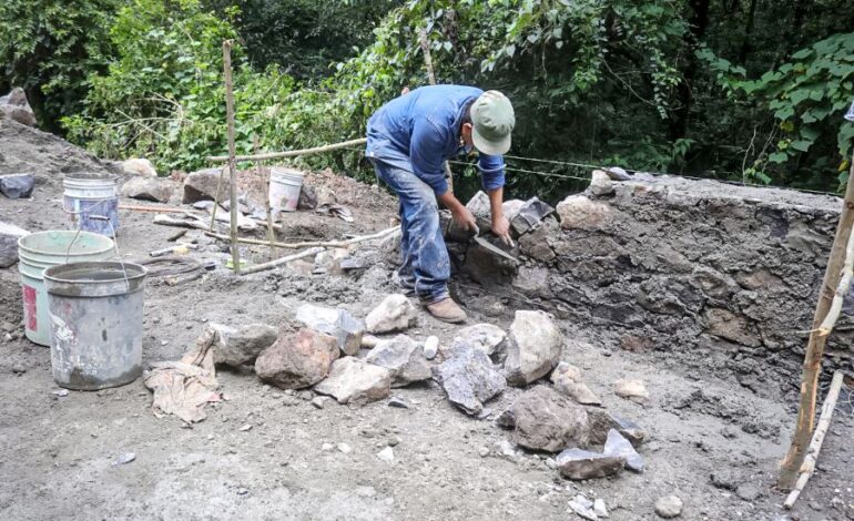 Atiende Gobierno de Hidalgo, Carreteras Destruidas en Diferentes Regiones