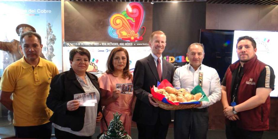 Con el “15vo Festival Internacional del Paste”, Real del Monte Abre Sus Puertas al Turismo