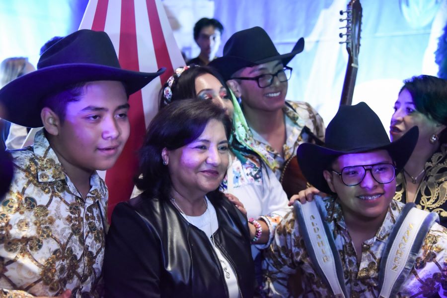 Edda Vite Presidenta del Patronato del Sistema DIF Atestiguo la Presentación de la Feria de San Francisco Pachuca Hidalgo 2023