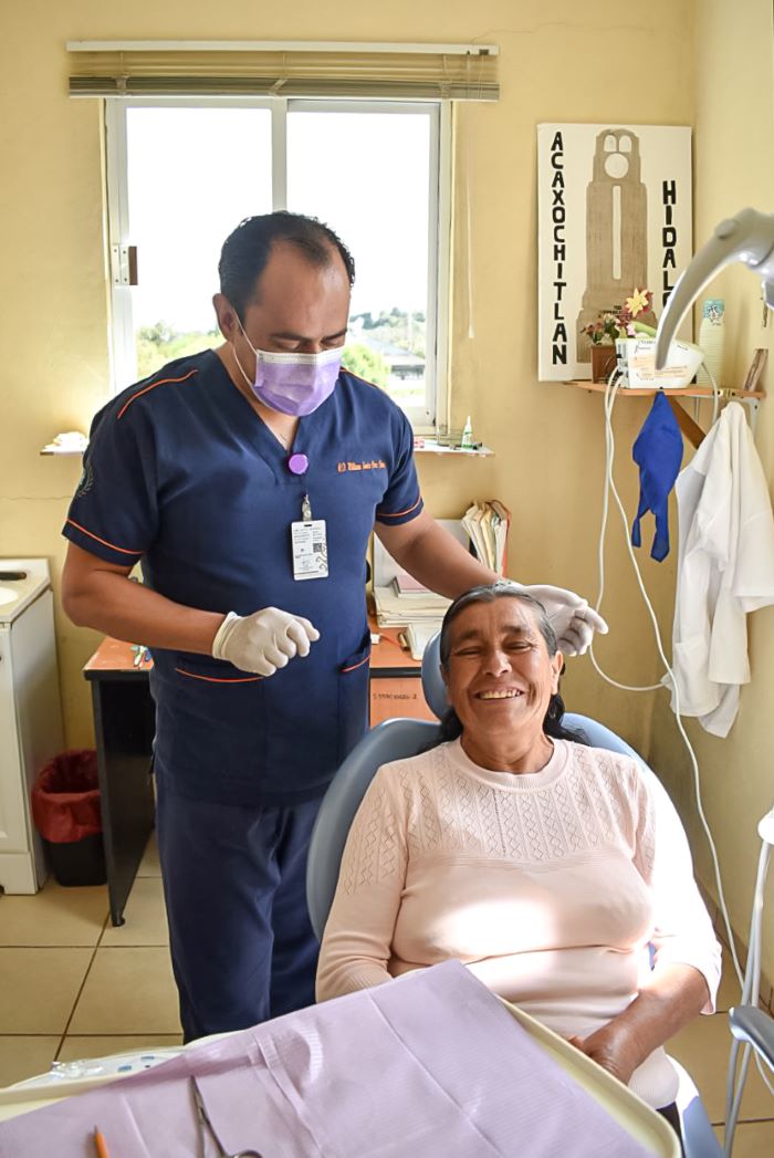Beneficia IAAMEH a 676 Adultos Mayores con Prótesis Dentales