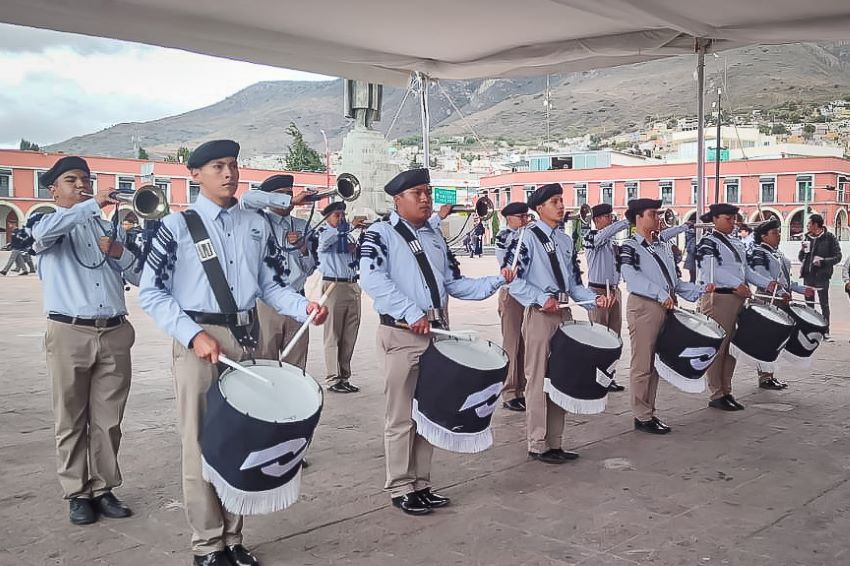 Celebran Primer Concurso de Bandas de Guerra en la Feria de San Francisco