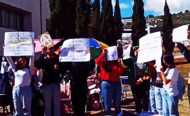 Estudiantes en Paro en la UAEH, Rechazan el Reinicio de Clases este Lunes 9. Esto, Contradice la Afirmación de No Represalias.