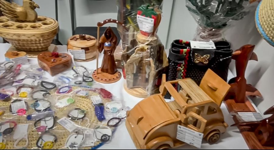 Pabellón Artesanal promueve arte penitenciario de mujeres
