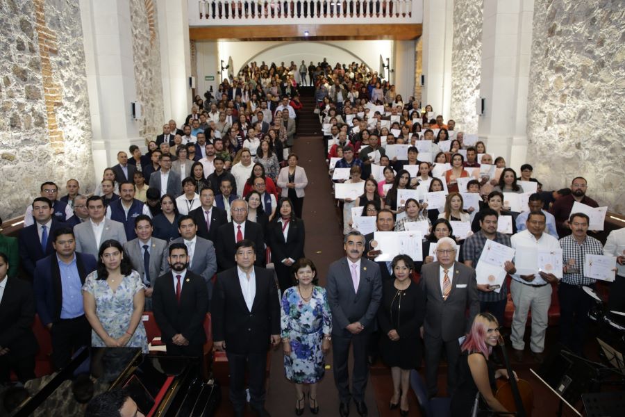 Reconoce UAEH Antigüedad de 75 Trabajadores al Servicio de la Educación