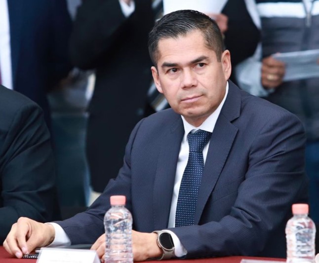 Ex Funcionarios, Ex Ediles, Políticos, Policías, Por Razones de Seguridad Previstas por la Ley Están Confinados en los Ceresos en una Área Especifica