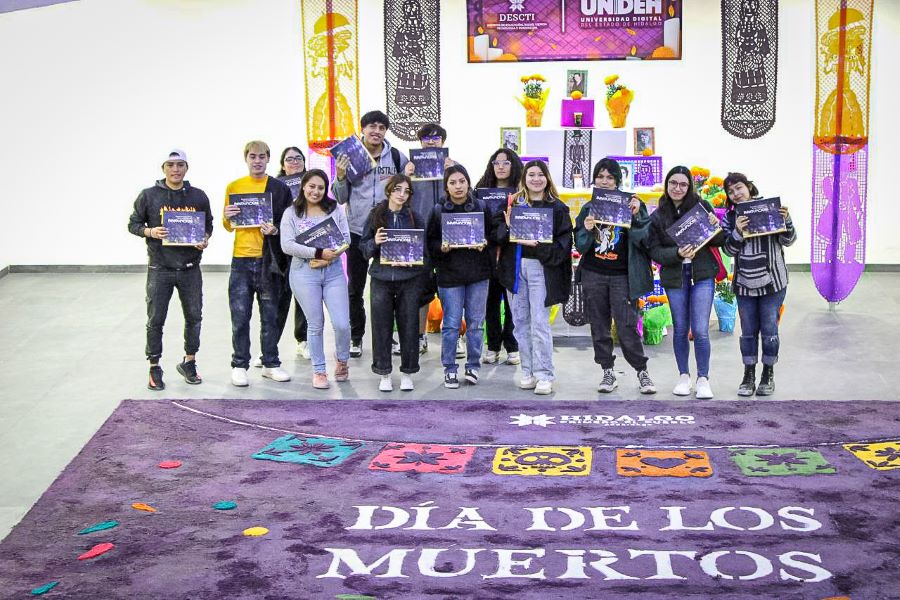 DESCTI Realizan Instalación de un Macro Tapete y un Altar Tradicional por motivo de Día de Muertos