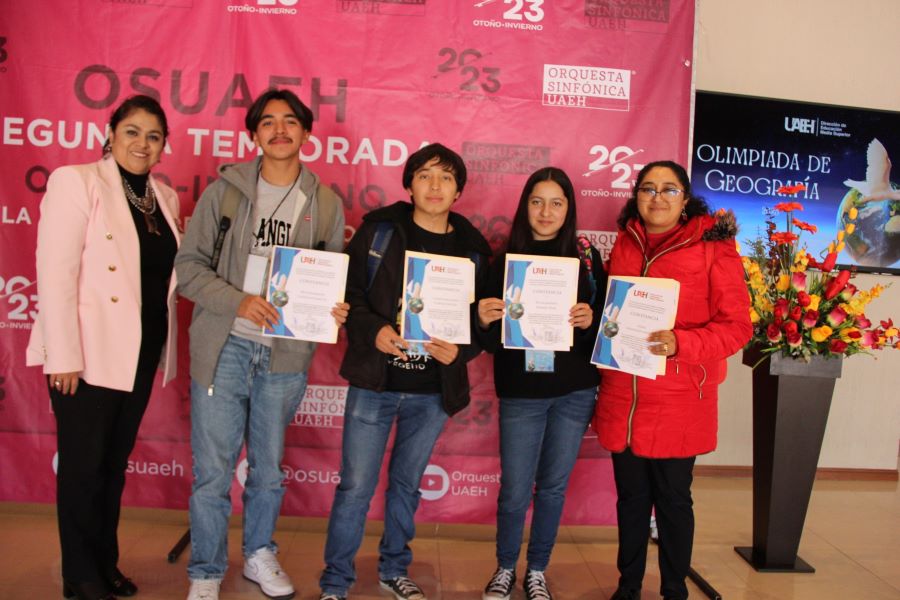 Participan estudiantes de Bachillerato de la UAEH en Olimpiada de Geografía