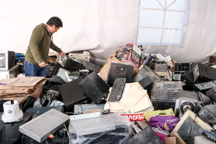 Semarnath Duplica Meta de Acopio de Residuos Electrónicos
