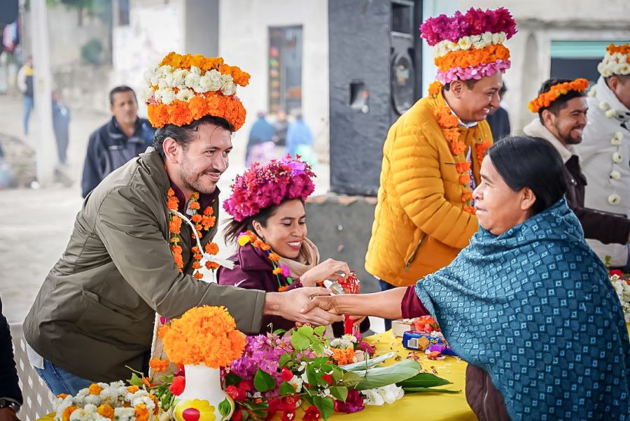 Servidores públicos compartieron Xantolo con comunidades indígenas de la Huasteca