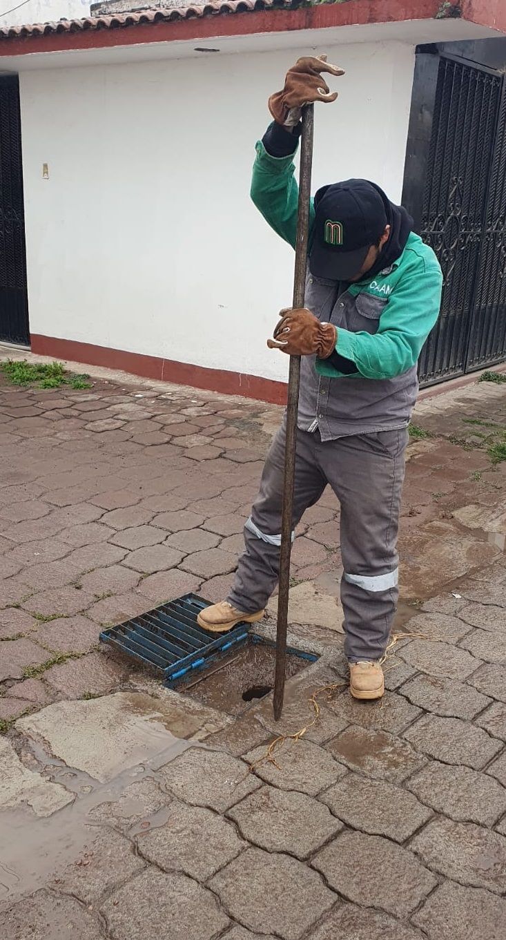 Caamt Invita a La Ciudadanía a No Tirar Basura en La Vía Pública