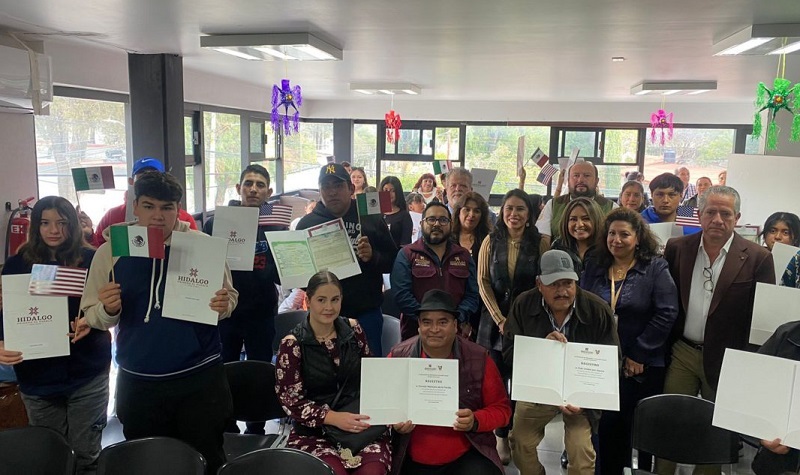 Hidalgo Entrega Doble Nacionalidad a 28 Hijos de Mexicanos Nacidos en EU