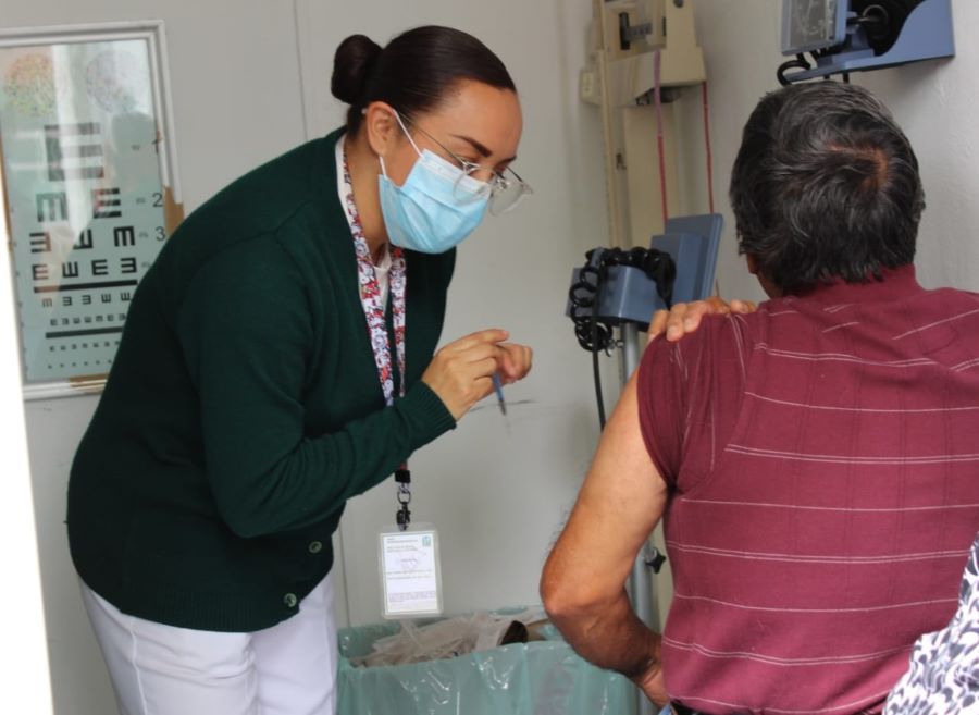 Invita IMSS Hidalgo a Vacunarse Contra la Influenza a Toda La Población