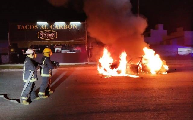 Luego de Cargar Gasolina un Taxi se Incendio