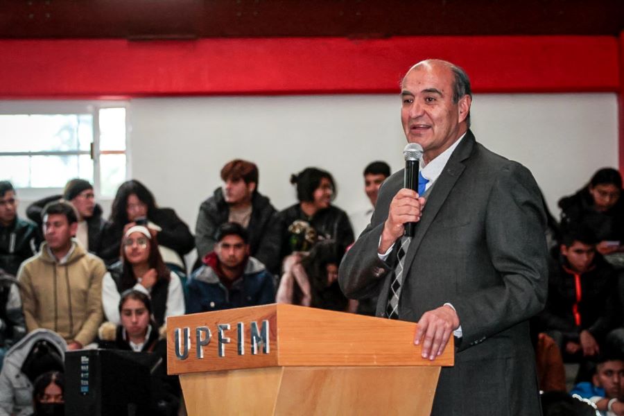 Titular de la SEPH Encabezó Entrega de “Becas Para la Transformación” en la UPFIM