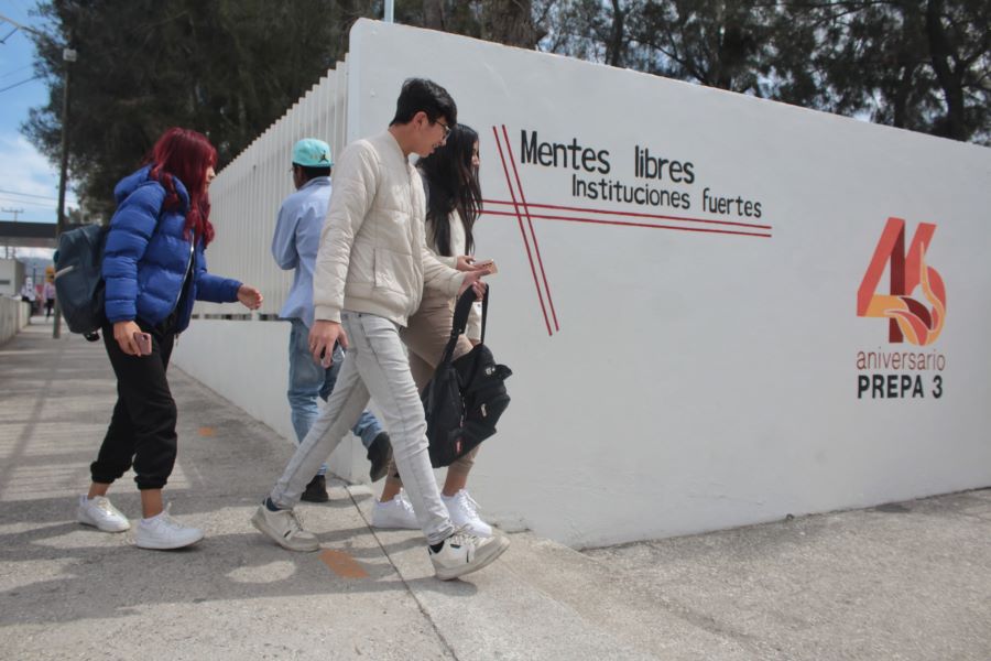 Inicia Periodo Escolar Enero-Junio 2024 la 1ra Generación de la Preparatoria Número 8, en Acaxochitlán.
