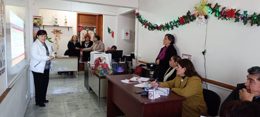 Directivos y docentes de Educación Básica inician actividades del 2024 con taller intensivo