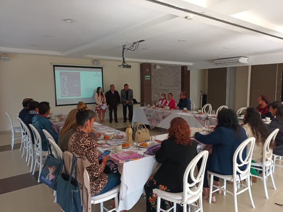 Elabora IHE Materiales de la NEM Dirigidos a Docentes del Estado