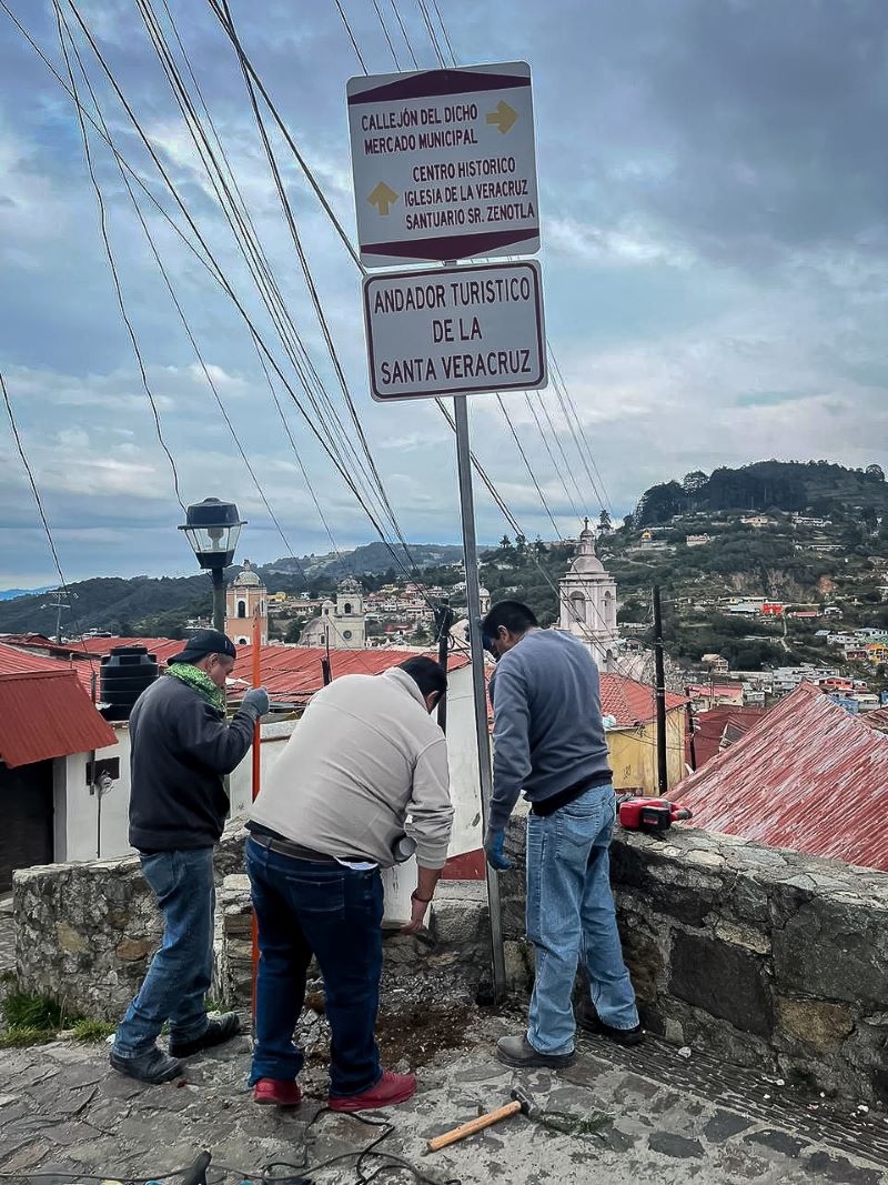Entregan Señalética Turística en 31 Municipios Hidalguenses