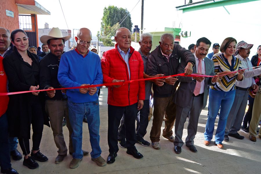 Presidente Municipal Jorge Márquez Inauguró Calle Solidaridad y Rehabilitación de Línea de Agua en Colonia Metilatla
