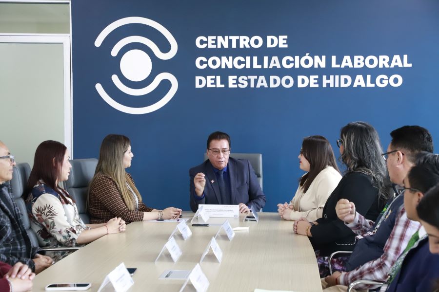 Conciliadores Reciben Certificado Para la Solución de Conflictos Laborales
