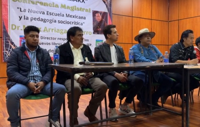 En la Nueva Escuela Mexicana Nuevos Libros de Texto Gratuito Son Libros En Construcción: Arriaga Navarro