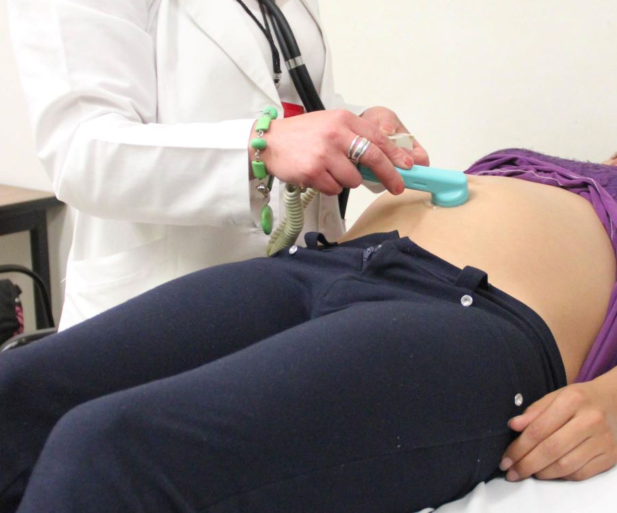Recomienda SSH Acudir de Manera Oportuna y Periódica a Consultas de Atención Prenatal