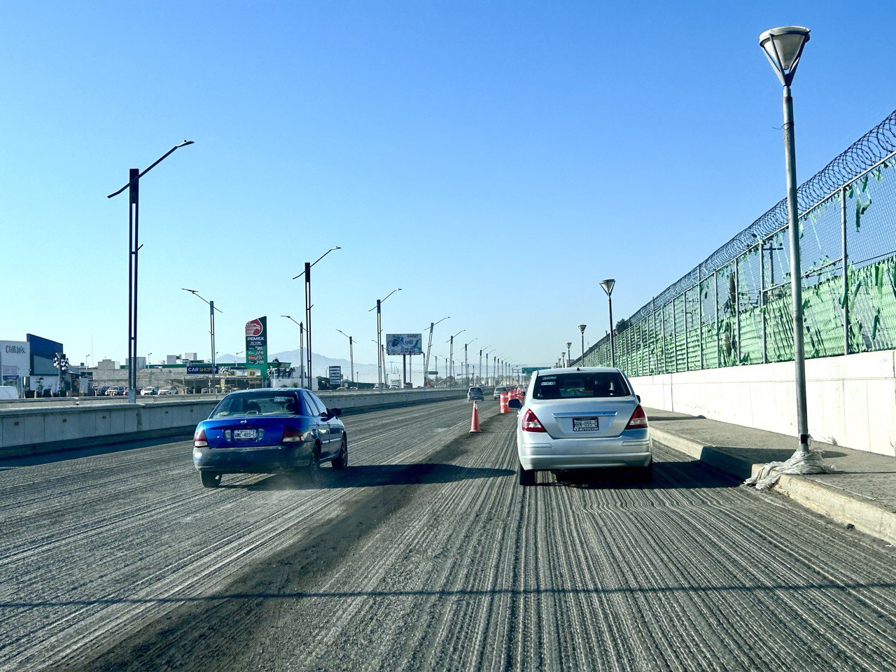 Continúan los Trabajos de la Reconstrucción Asfáltica y Rehabilitación del Río de las Avenidas