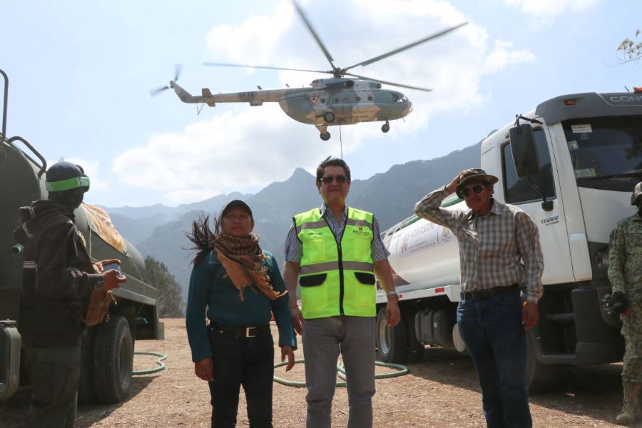 Continúan los Trabajos del Sofocamiento del Incendio en Nicolás Flores